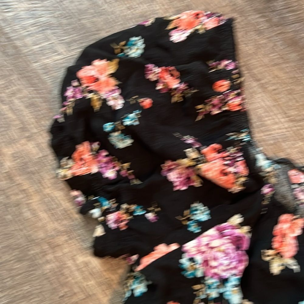 Jolt Black Floral Romper Women’s Large Puff Sleeve Smocked Boho Rayon - Picture 4 of 9